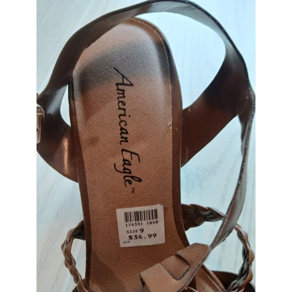 American Eagle Women’s Brown Strappy Open Toe Block Heel Sandals Buckle Size 9